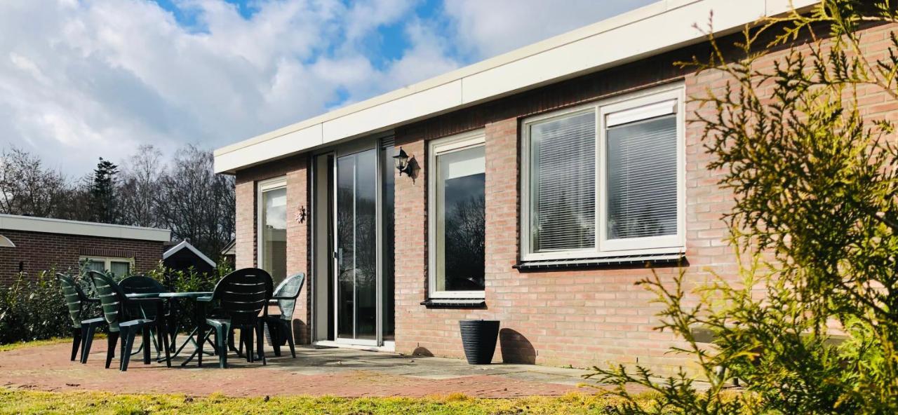Vakantiebungalow In Bosrijke Omgeving Luttenberg Villa Exterior photo